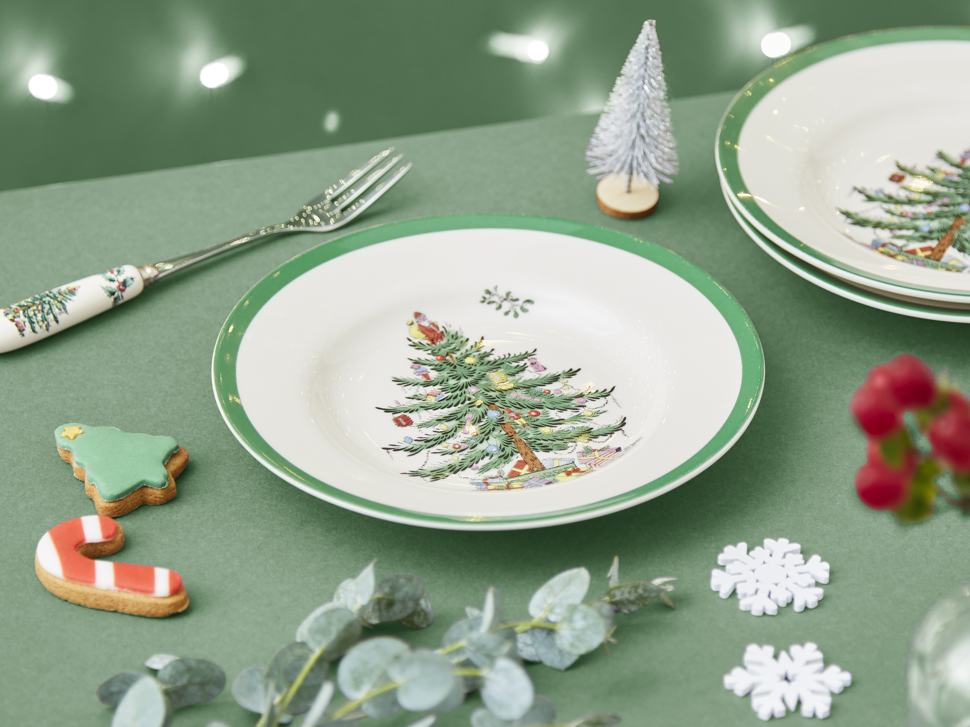 Christmas Tree Salad Plates Set of 4 image number null